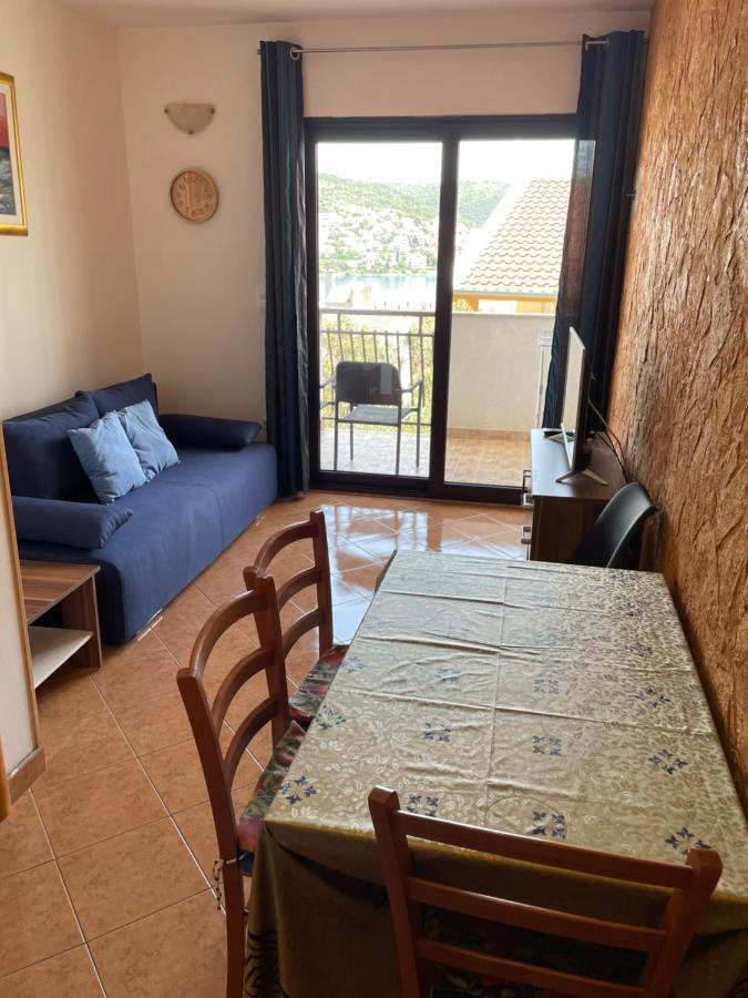 Apartment Jakasa Trogir Exterior foto